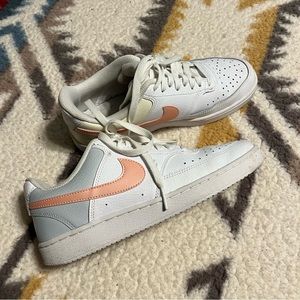 Nike Court Vision Low